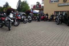 photo5220212365658798078