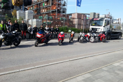 photo5220212365658798082