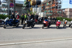 photo5220212365658798085